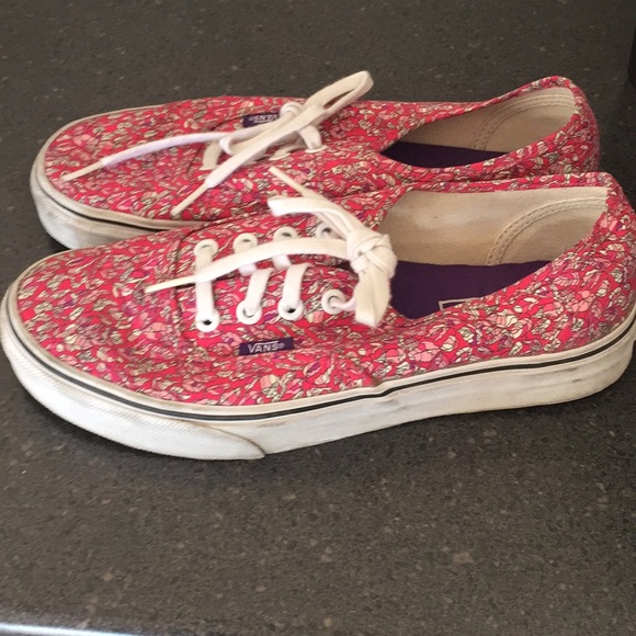 Vans - Picture 2 of 3